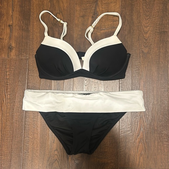 victoria’s secret the foldover bikini set with bra style top - Picture 1 of 2